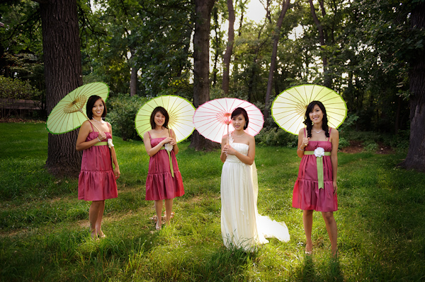 Bridal party with parasols - wedding photo by Kenny Nakai Photography